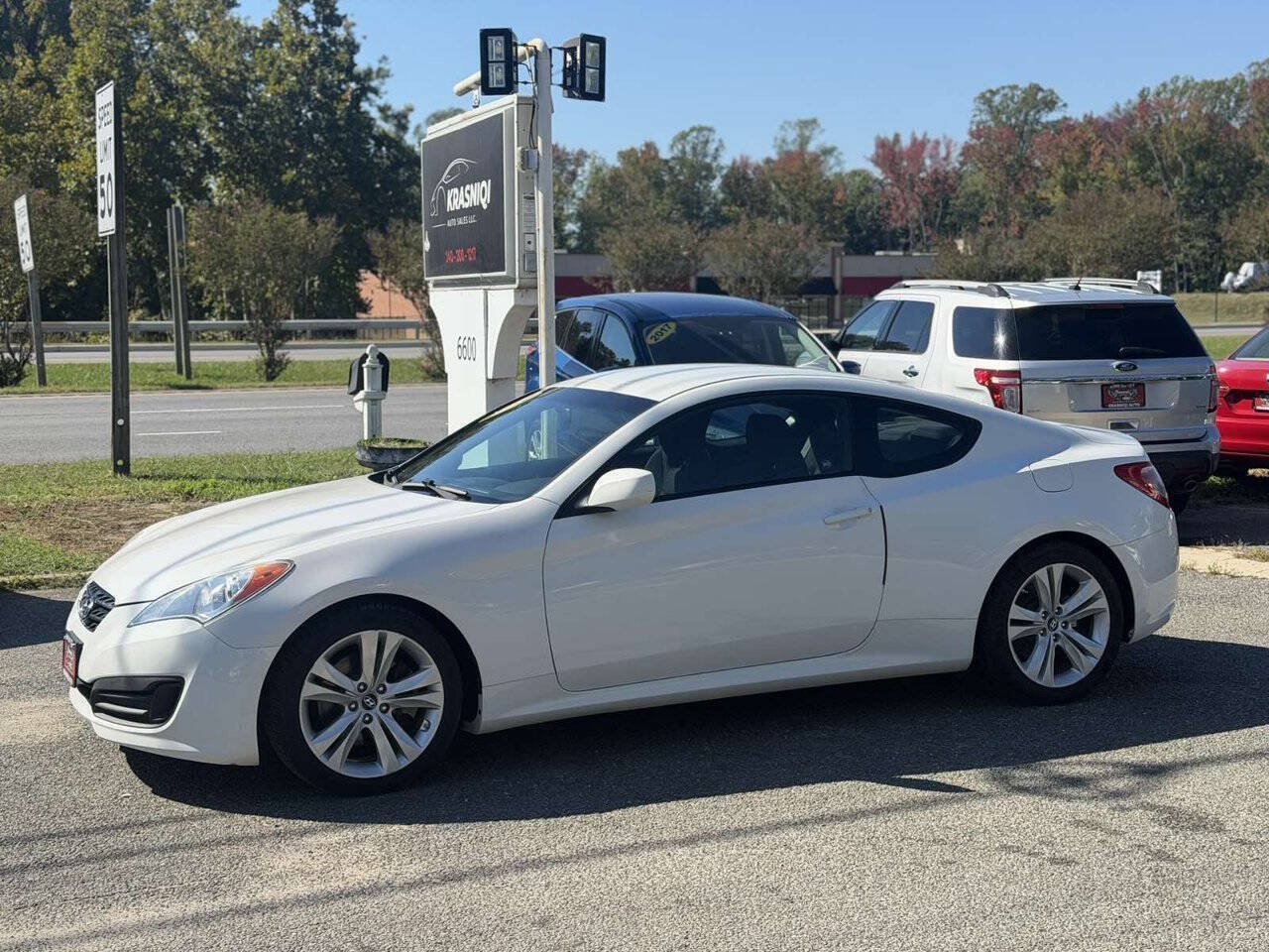 Used 2012 Hyundai Genesis 2.0T RWD image 3