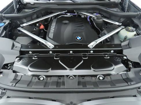Used 2026 BMW X7 xDrive40i w/ Executive Package AWD/4WD image 33