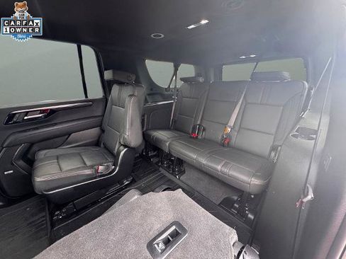 Used 2026 Chevrolet Suburban RST w/ Comfort Package RWD image 30
