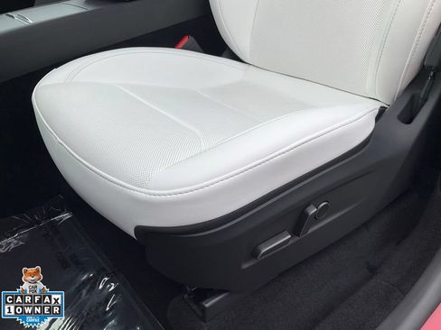 Used 2026 Tesla Model Y 2WD image 19