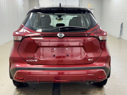 Used 2021 Nissan Kicks SV image 32