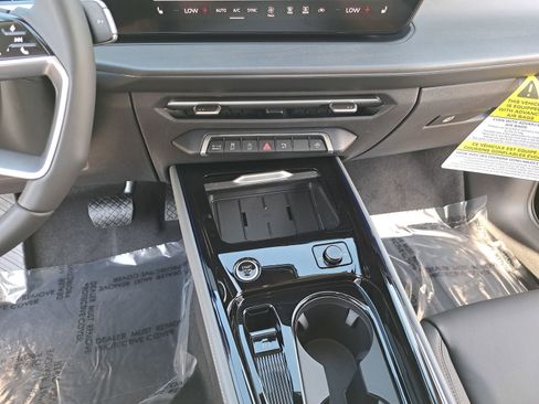 New 2026 Audi Q3 quattro 2.0T AWD/4WD image 22