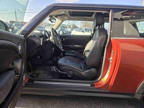 Used 2013 MINI Cooper Hardtop image 9