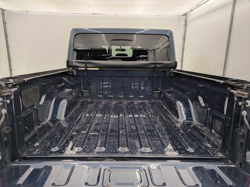 Used 2025 Jeep Gladiator Sport AWD/4WD image 33