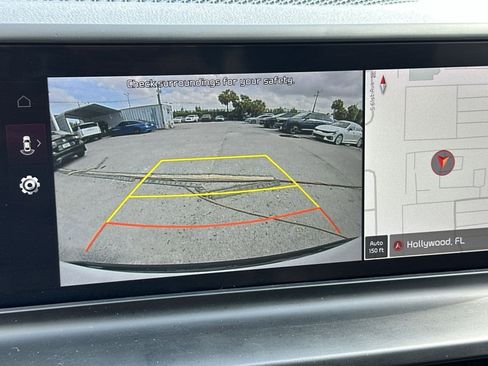 Certified 2024 Kia Seltos EX FWD image 23