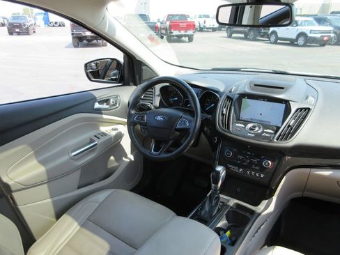 Used 2018 Ford Escape Titanium FWD image 25