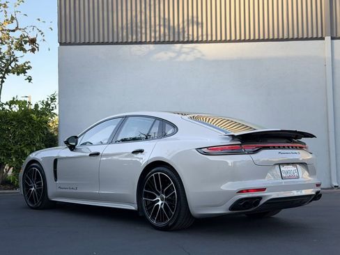 Used 2022 Porsche Panamera Turbo S image 2