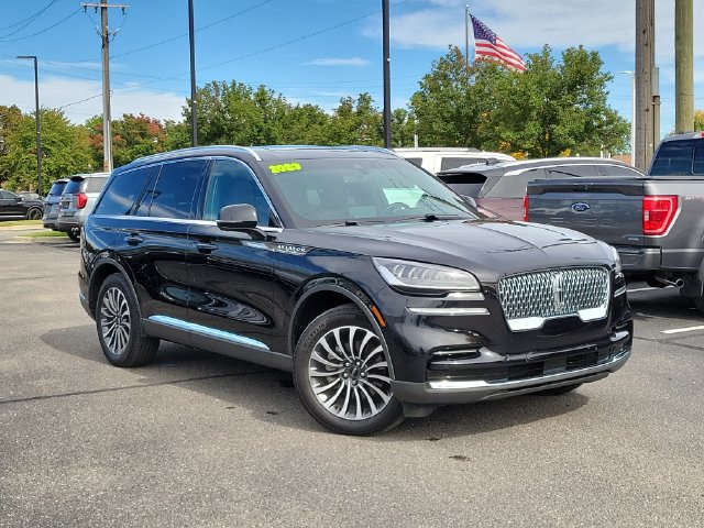 Used 2023 Lincoln Aviator Reserve w/ Elements Package Plus AWD/4WD image 35