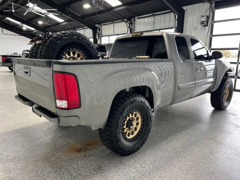 Used 2009 GMC Sierra 1500 SLE w/ Texas Edition image 3