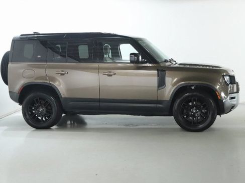 Certified 2023 Land Rover Defender 110 S AWD/4WD image 10