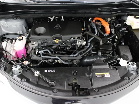 Used 2023 Toyota Sienna XSE w/ XSE Plus Package AWD/4WD image 41