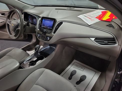 Used 2022 Chevrolet Malibu LT image 22