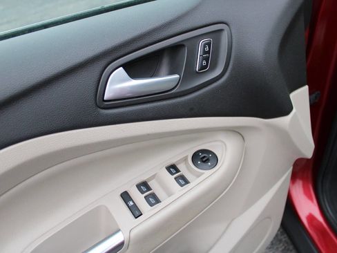 Used 2014 Ford Escape SE w/ Equipment Group 201A image 18