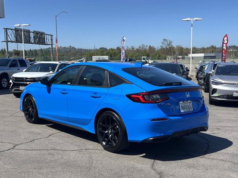 Used 2023 Honda Civic Sport image 3