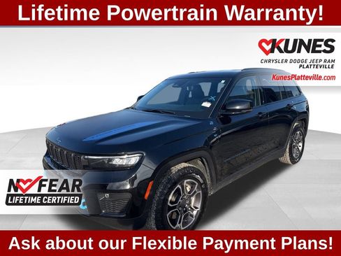 Used 2022 Jeep Grand Cherokee Trailhawk w/ Luxury Tech Group III image 5