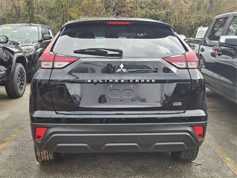 Used 2024 Mitsubishi Eclipse Cross AWD image 5