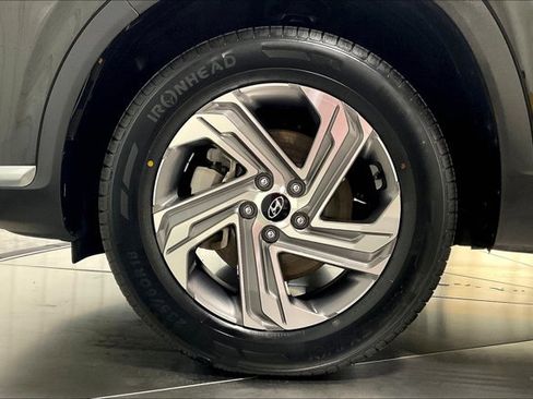 Used 2023 Hyundai Santa Fe SEL w/ Premium Package image 9