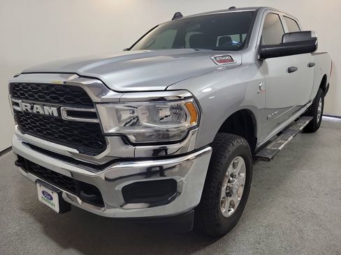 Used 2021 RAM 2500 Tradesman AWD/4WD image 3