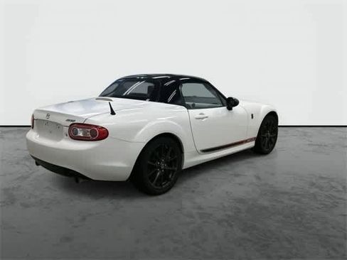 Used 2014 MAZDA MX-5 Miata Club image 4