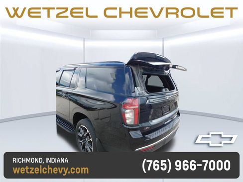 Certified 2022 Chevrolet Suburban RST w/ Luxury Package AWD/4WD image 25