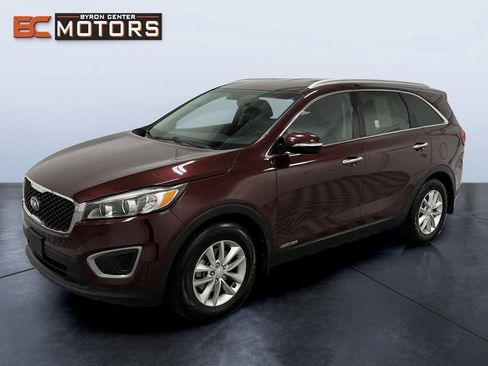 Used 2016 Kia Sorento LX w/ LX Convenience Package AWD/4WD image 1
