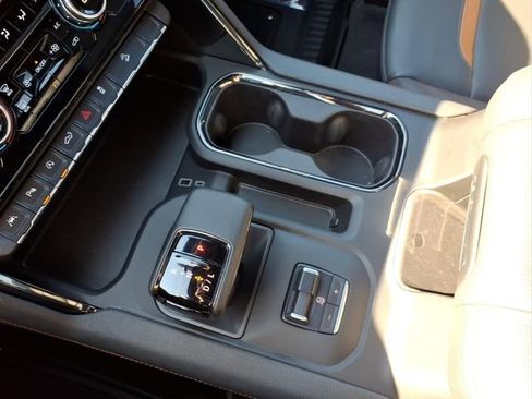 Certified 2024 GMC Sierra 1500 AT4 w/ Technology Package image 28