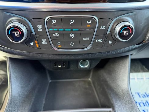 Used 2019 Chevrolet Traverse LT w/ LPO, Floor Liner Package AWD/4WD image 8