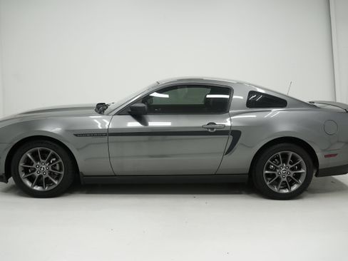 Used 2012 Ford Mustang Premium RWD image 7