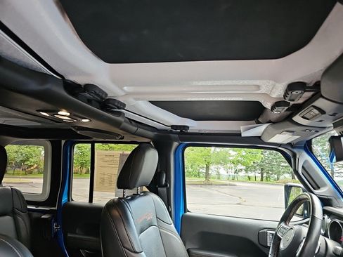 Used 2021 Jeep Wrangler Unlimited Rubicon w/ Trailer Tow Package AWD/4WD image 15