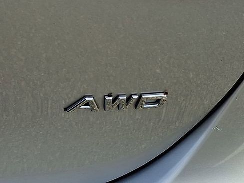 Used 2021 Nissan Rogue Sport S image 26