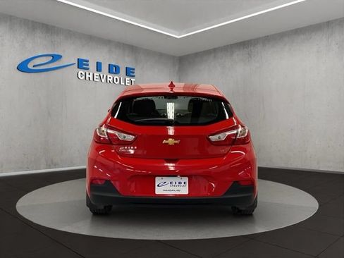 Used 2017 Chevrolet Cruze LT w/ Convenience Package FWD image 13