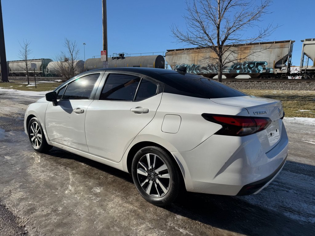 Used 2020 Nissan Versa SV FWD image 5