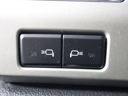 Used 2019 Ford F350 Lariat w/ Lariat Ultimate Package image 9