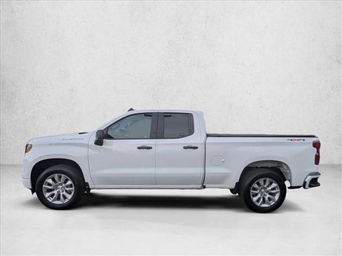 Used 2024 Chevrolet Silverado 1500 Custom image 8