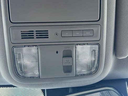 Used 2021 Honda Ridgeline Sport image 29