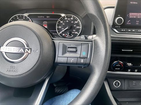 Used 2023 Nissan Rogue SV image 23