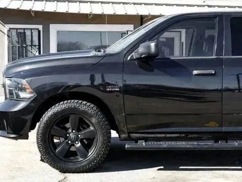 Used 2017 RAM 1500 Express w/ Express Value Package image 22