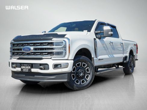 Used 2023 Ford F250 Platinum AWD/4WD image 1