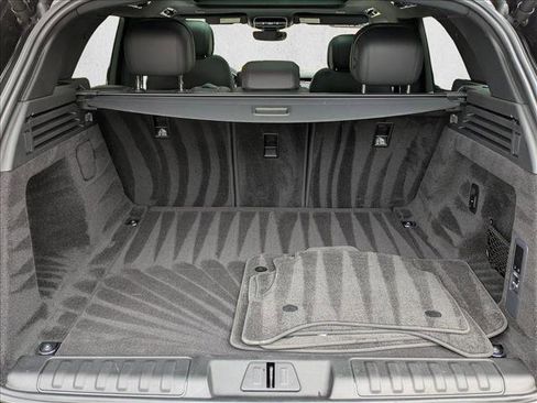 Certified 2025 Land Rover Range Rover Sport SE image 6