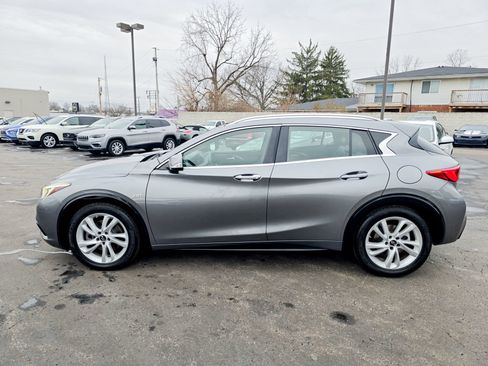 Used 2019 INFINITI QX30 image 13