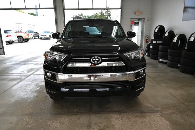 Used 2020 Toyota 4Runner Limited AWD/4WD image 2