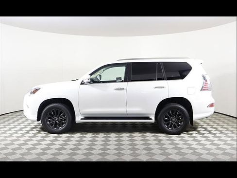 Certified 2023 Lexus GX 460 Premium AWD/4WD image 3