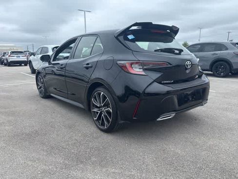 Used 2019 Toyota Corolla XSE FWD image 3