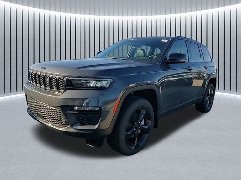 New 2025 Jeep Grand Cherokee Limited w/ Black Appearance Package image 7