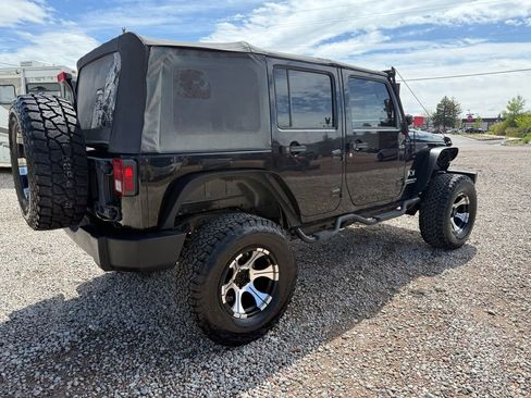Used 2009 Jeep Wrangler Unlimited X AWD/4WD image 4