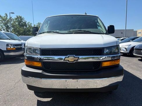 Used 2024 Chevrolet Express 2500 w/ Driver Convenience Package RWD image 16