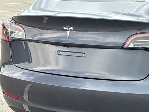 Used 2023 Tesla Model 3 Standard Range RWD image 13