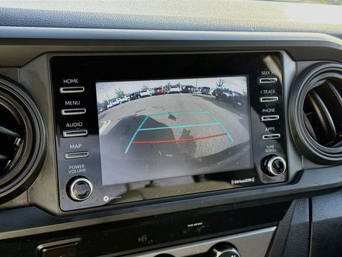 Used 2022 Toyota Tacoma SR RWD image 15