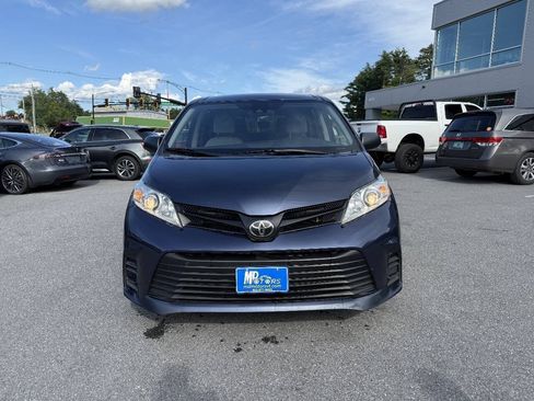 Used 2020 Toyota Sienna L FWD image 3