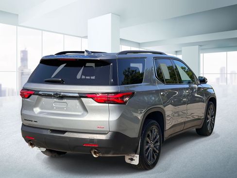 Used 2023 Chevrolet Traverse RS AWD/4WD image 3